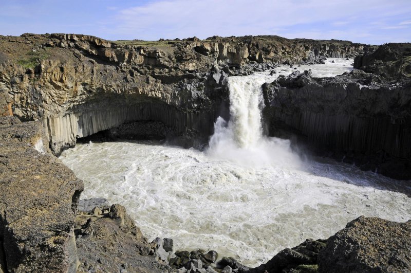 Альдейярфосс водопад