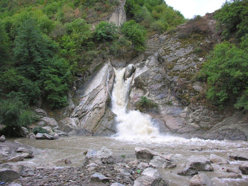 Самурский водопад