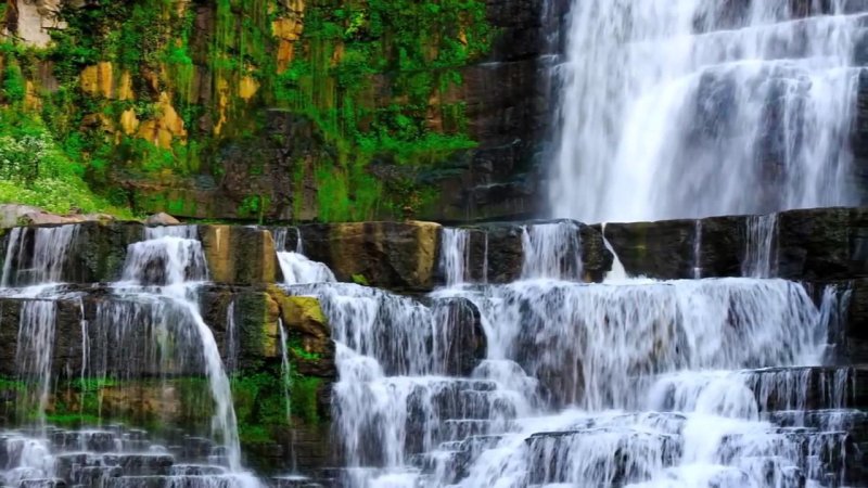 Веерообразный водопад