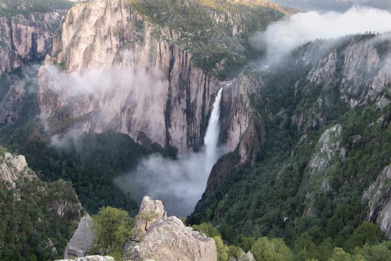 Водопад басасеачи