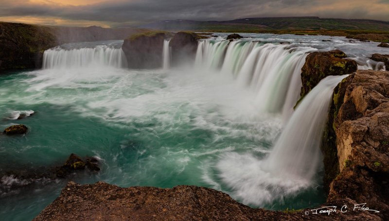 Водопад годафосс