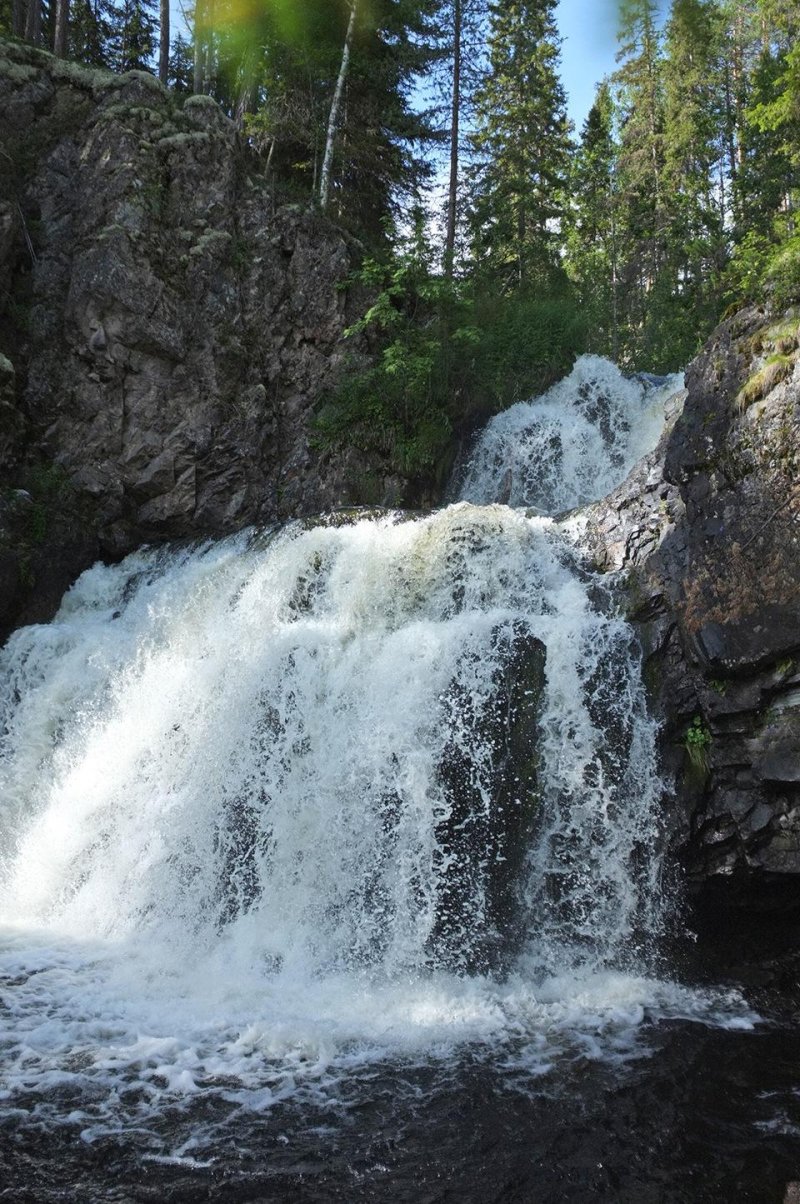 Водопад киваккакоски в карелии