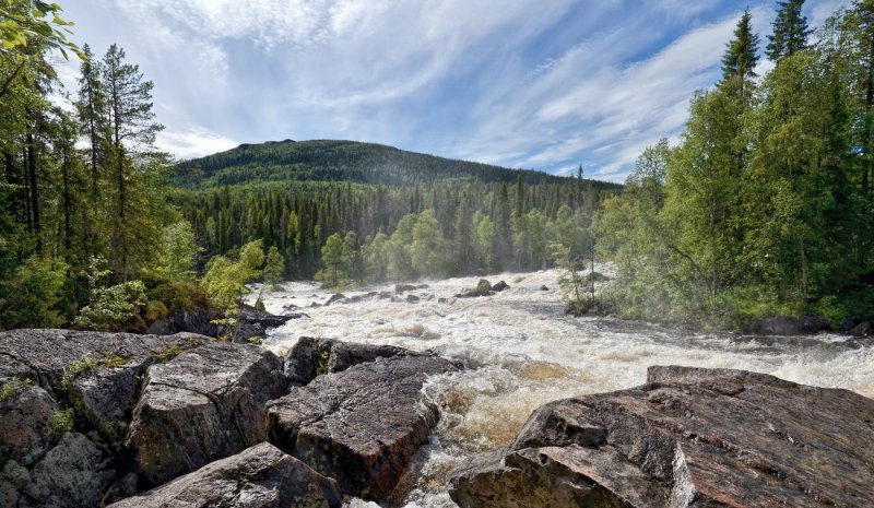 Водопад киваккакоски в карелии