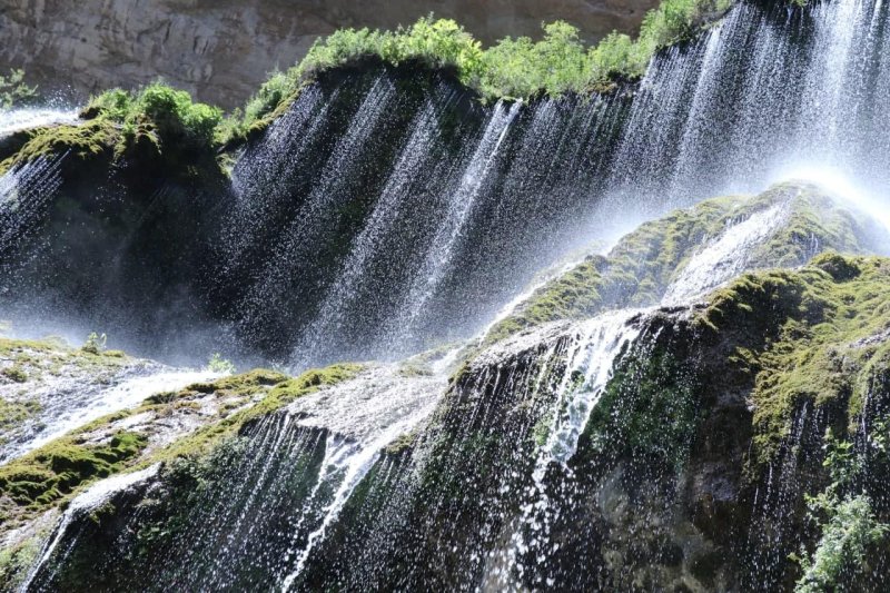 Водопад сангардак