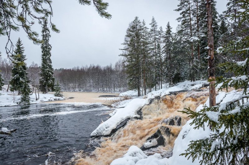 Водопады ахвенкоски зимой