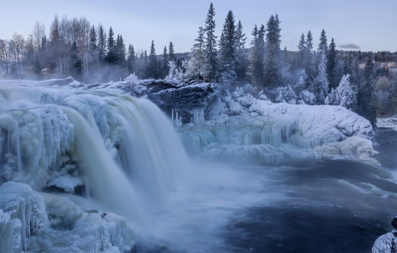 Водопад зимой