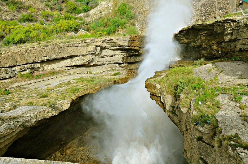 Гунибский водопад в дагестане