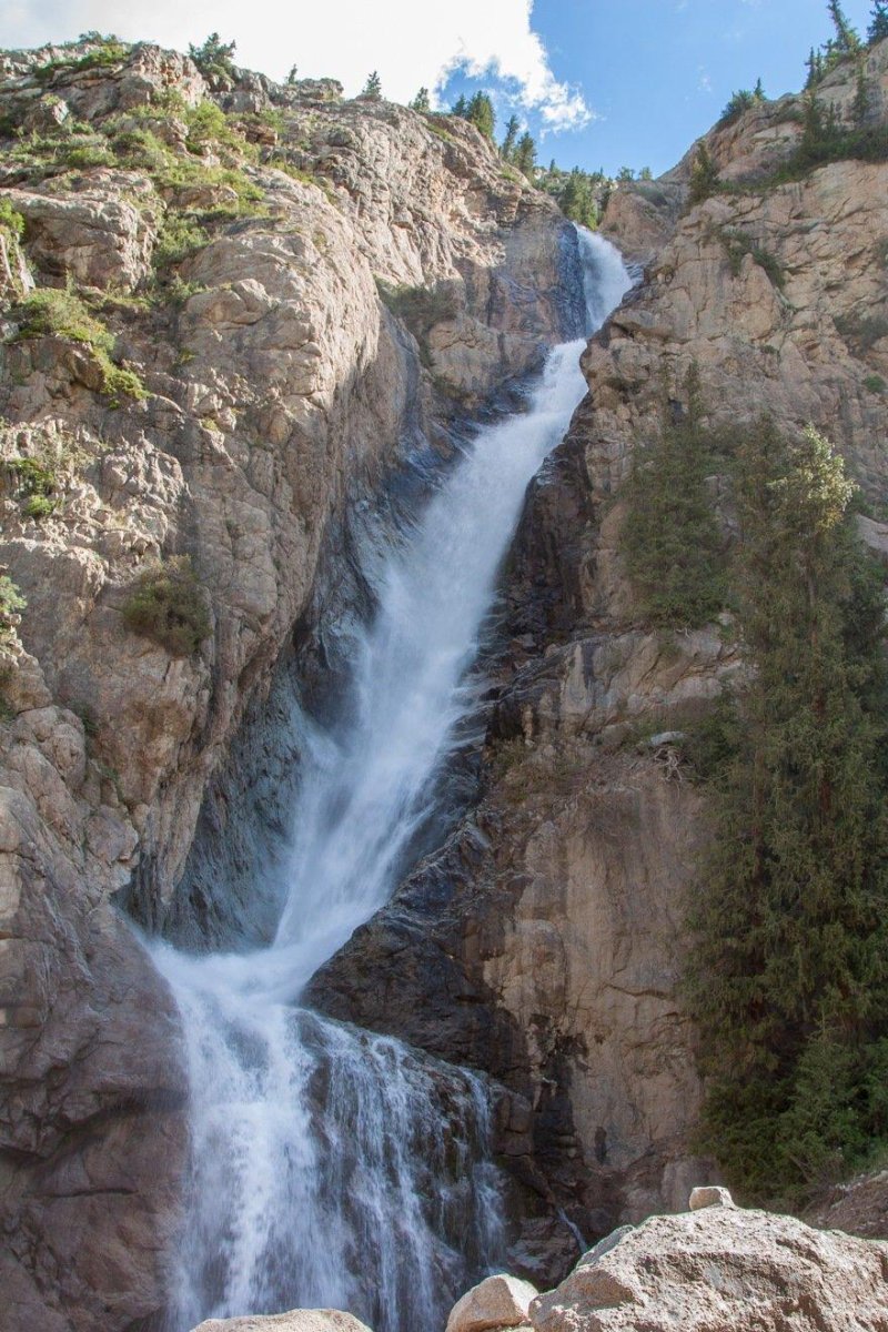 Водопад бурхан булак