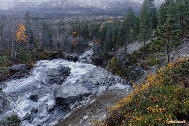 Водопад красивый хибины