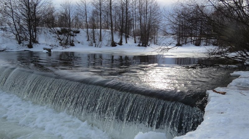 Водопад зеленый город