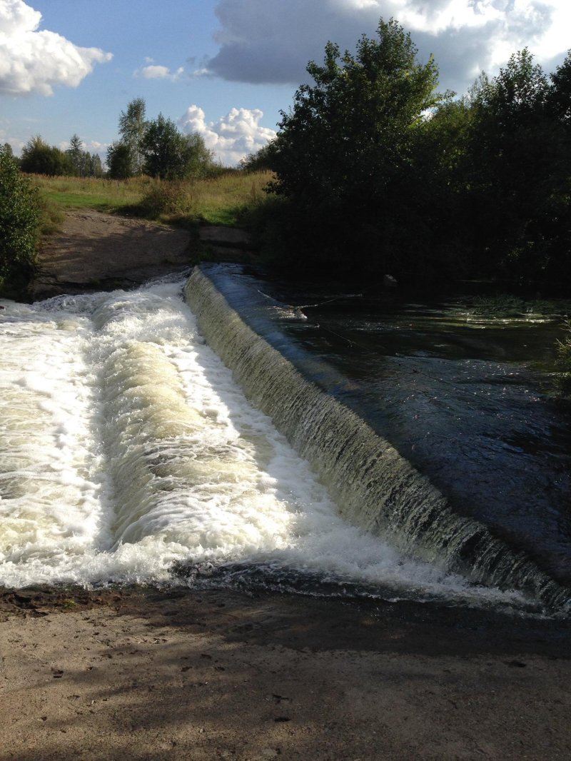 Водопад зеленый город