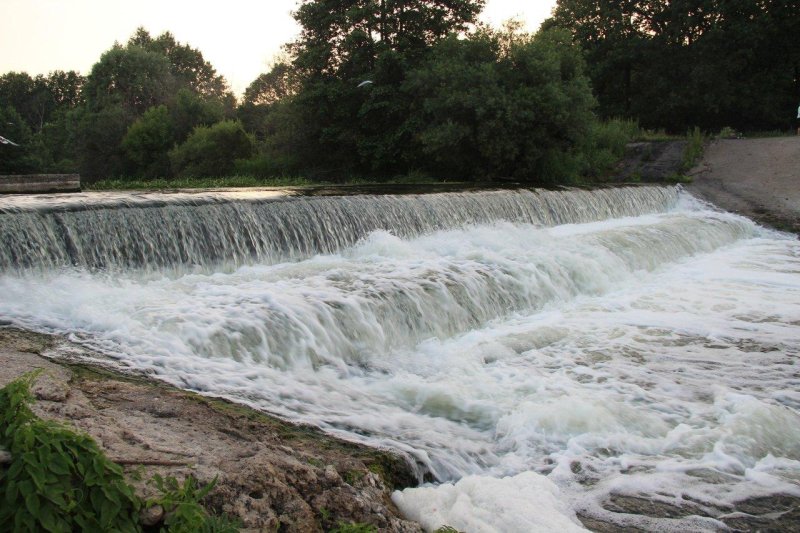 Водопад зеленый город