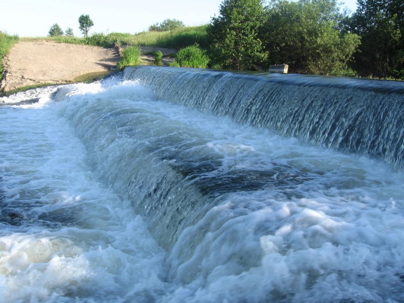 Водопад зеленый город