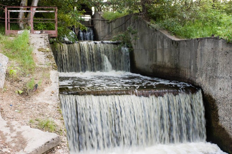 Водопад зеленый город