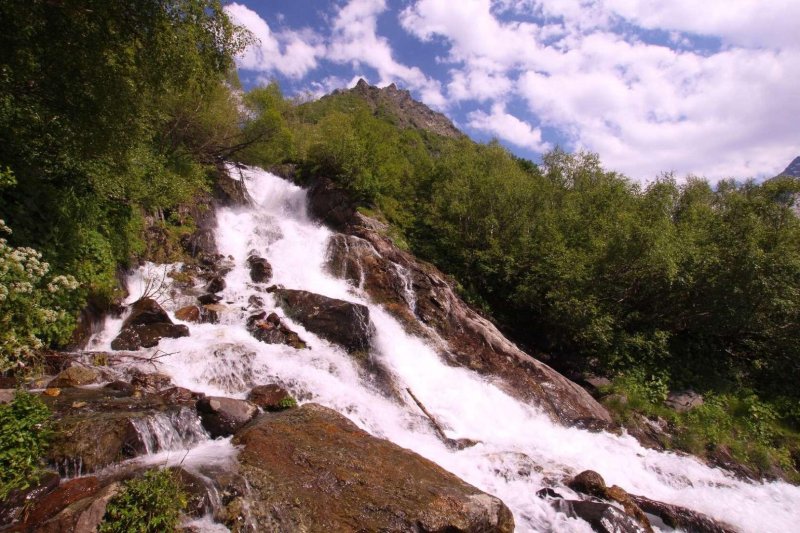 Чучхурский водопад домбай