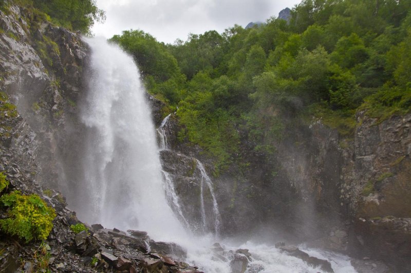 Чучхурский водопад домбай