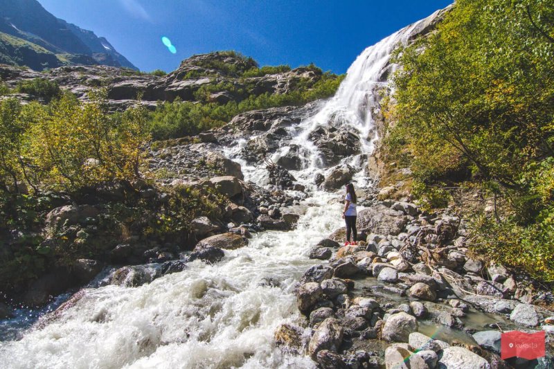 Алибекский водопад домбай