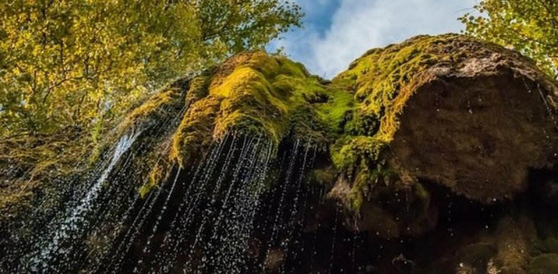 Ассинский зеркальный водопад