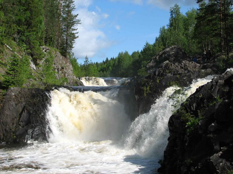 Водопад в карелии