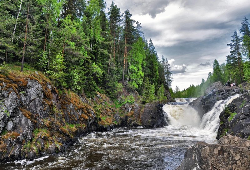 Водопад в карелии