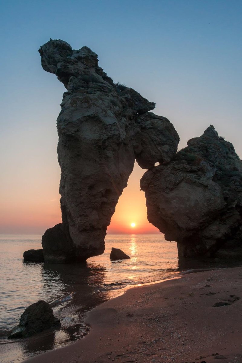 Скала арка генеральские пляжи