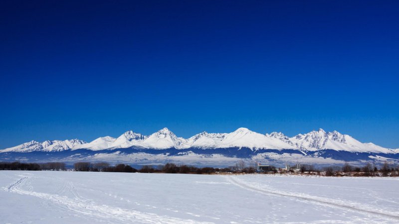 Зимние горы панорама