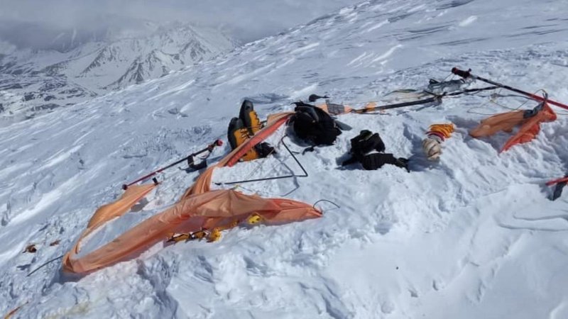 Анна гуреева и самолет в горах памира