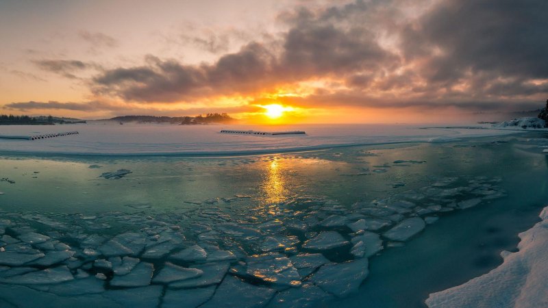 Красивое зимнее море