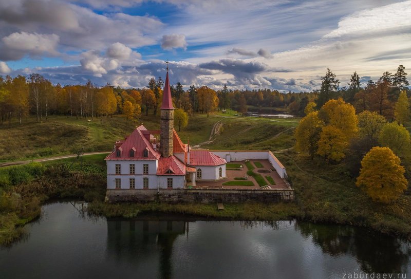 Гатчинский приоратский парк