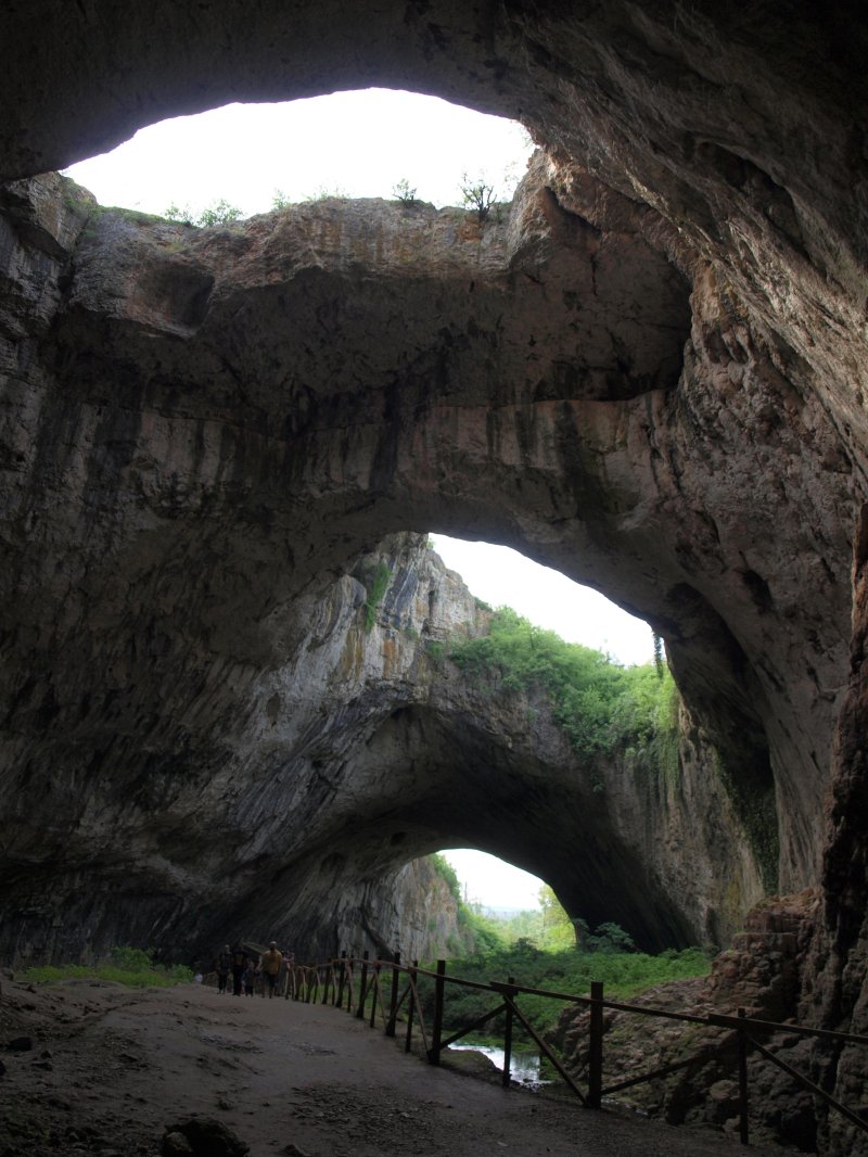 Пещера деветашка болгария