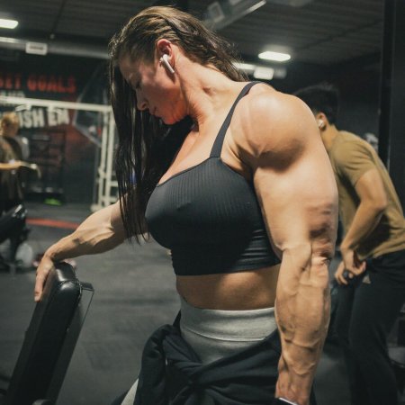Kristen nun
