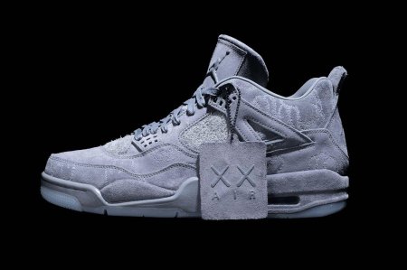 Nike air jordan 4 retro kaws