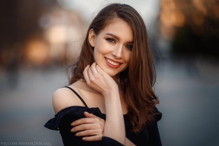 Девушка