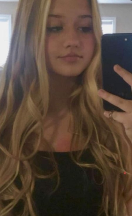 Selfie blonde