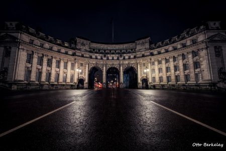 Admiralty arch в лондоне