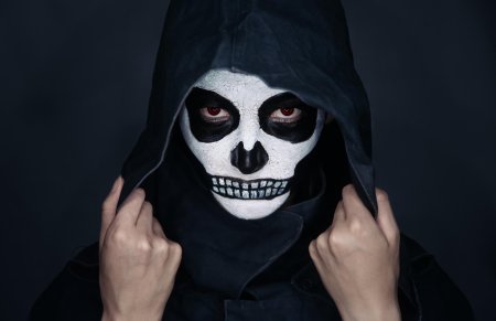 Грим на лицо на хэллоуин