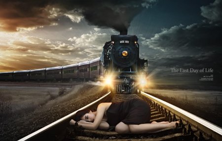 Поезд на рельсах