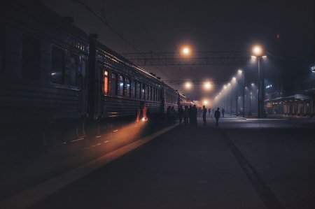 Поезда ночью