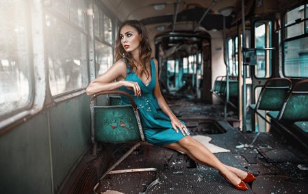 Красивая девушка