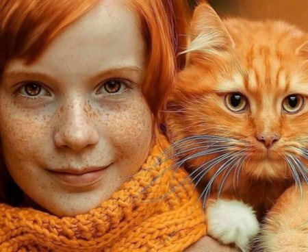 Девушка с рыжим котом