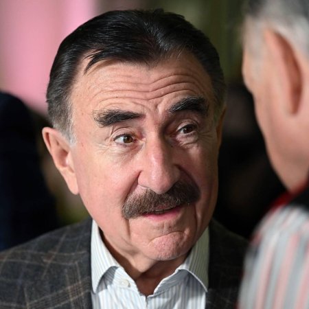 Актер леонид каневский