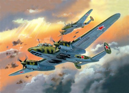 Бомбардировщик пе 2