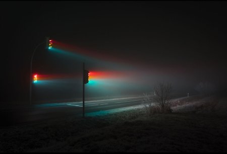 Светофор ночью