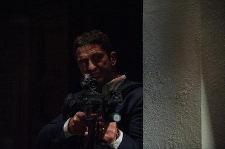 Падение лондона / london has fallen (2016)