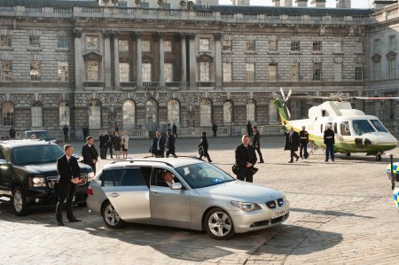 Падение лондона / london has fallen (2016)