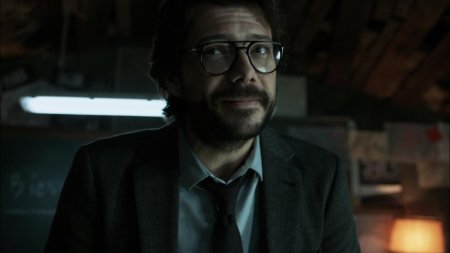 Бумажный дом сериал 2017 2021