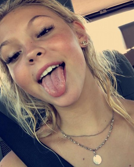 Jordyn jones