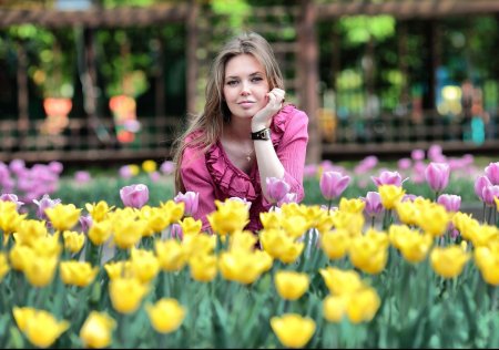 Фотосессия с тюльпанами