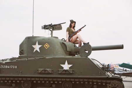 Одри дюпон танкистка