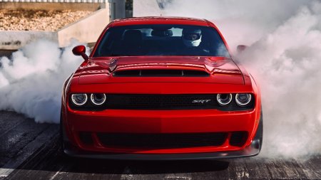Dodge challenger iii рестайлинг